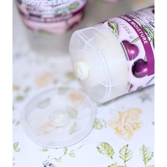 Bath & Body Works Sweetheart Cherry 8 fl oz Ultimate Hydration Body Cream x3 - Picture 5 of 5